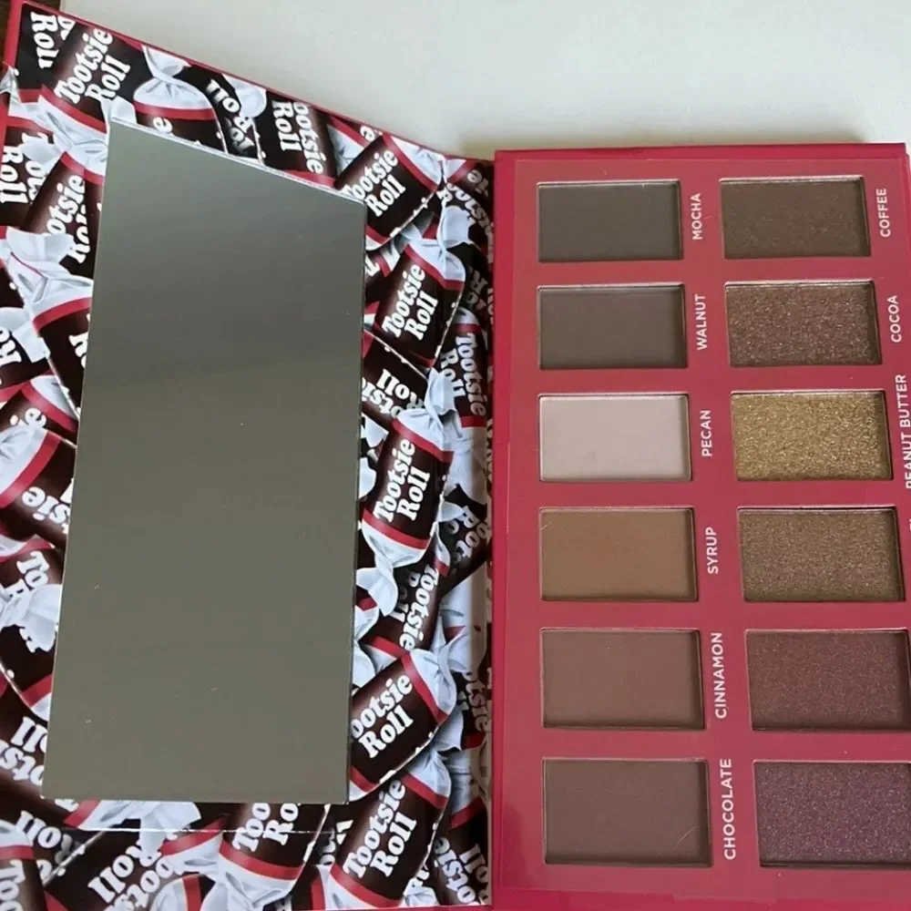 Taste Beauty Tootsie Roll‎ Eyeshadow Palette